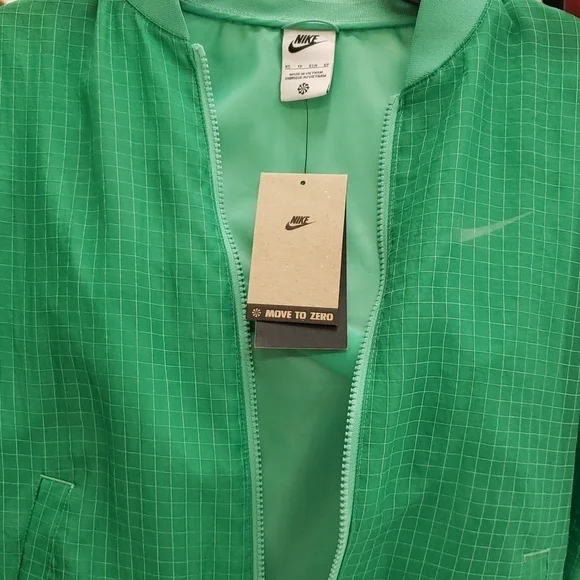 NWT Nike Essentials  Green Varsity Woven Bomber Jacket - Picture 4 of 14